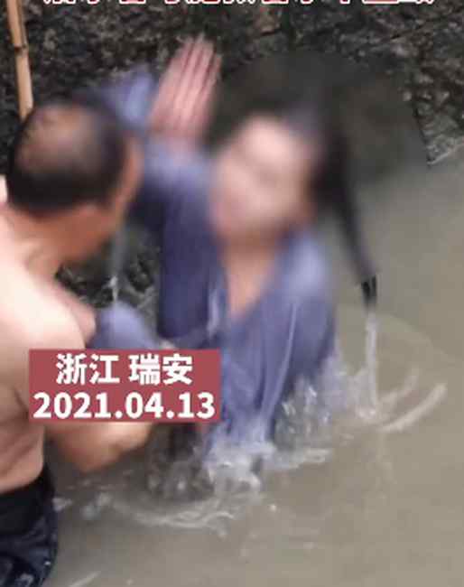 浙江一女子跳河輕生 拒絕救援的她直接扇了施救男子一巴掌 網(wǎng)友：心寒！