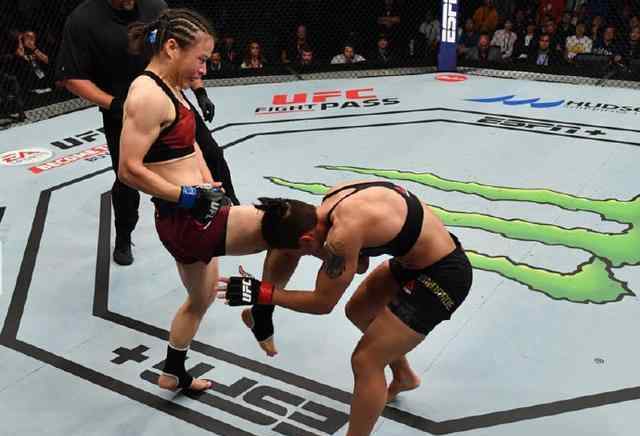 中國猛女42秒暴力KO對手奪冠 張偉麗獲亞洲首個UFC女子世界冠軍