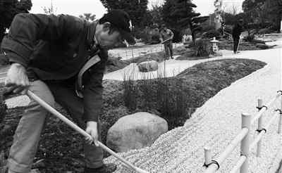 景觀小品 園林師錢力和“年味公園”：一年構(gòu)思一個主題 賦予景觀小品生命力