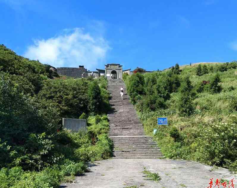 龍山腳下 漣源龍山尋“藥王”足跡