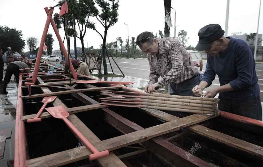 龍船 湖南人的一天丨古老隆重的“龍舟下水”儀式