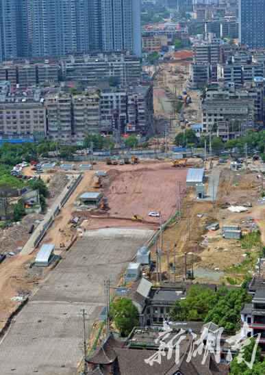 黃興北路 黃興北路今年國慶建成，看看老街當(dāng)初的模樣