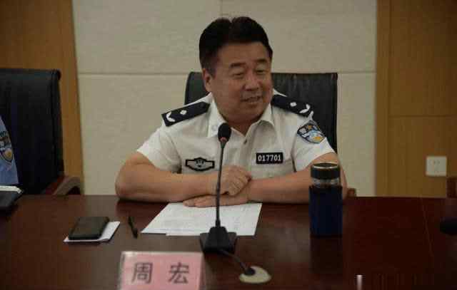 白麗娟 我局指揮室民警白麗娟同志喜獲公安部檔案局首授《榮譽證書》