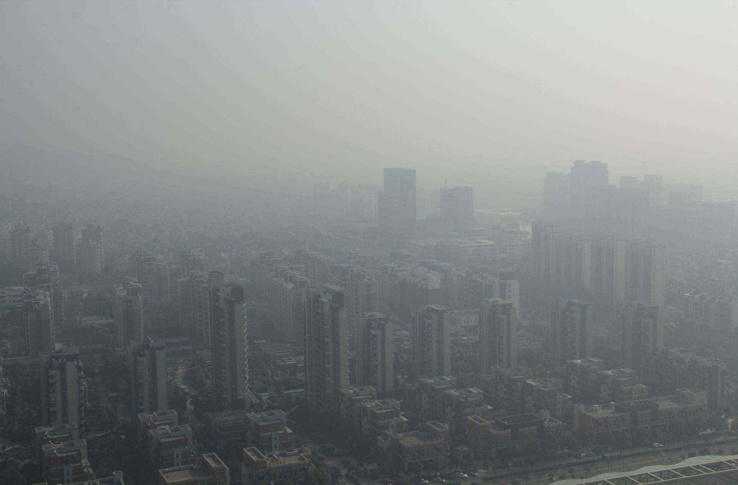 南京霧霾天氣 南京未來三天天氣：空氣重污染持續(xù) 23日將有雨夾雪