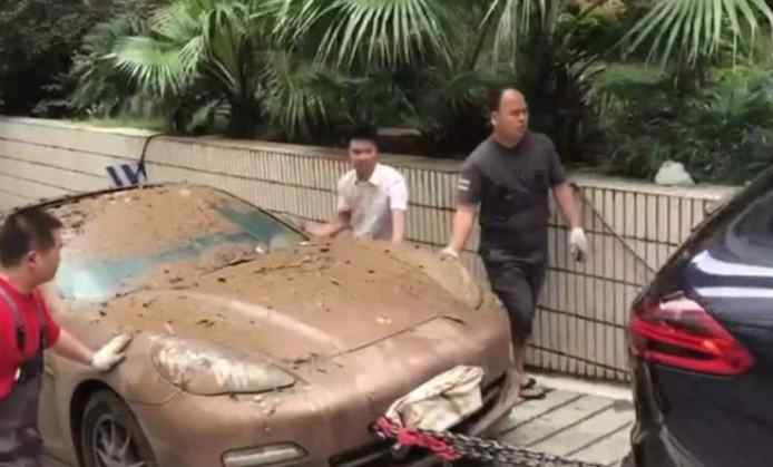 昆明暴雨豪車泡水 昆明暴雨致80多輛車泡水3天 包括奧迪、奔馳、保時(shí)捷等