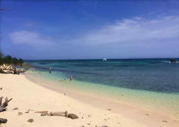 新喀里多尼亞旅游 新喀里多尼亞海島，充滿(mǎn)法式浪漫，為吸引中國(guó)游客費(fèi)盡心思