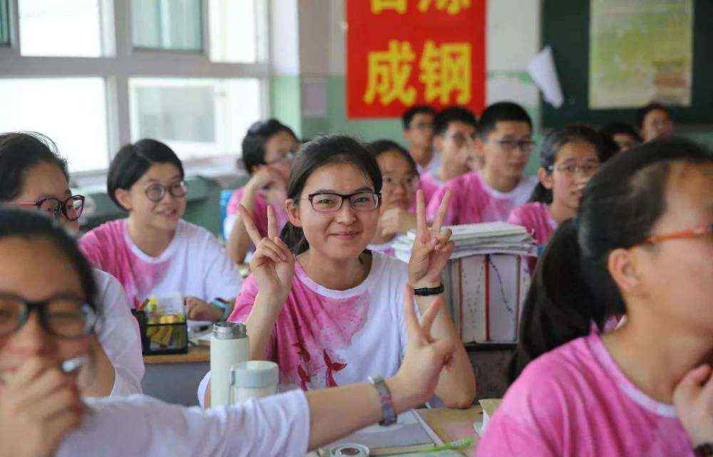 女人越老越吃香的職業(yè) 四個(gè)“有前景”的專業(yè)，適合女生填報(bào)，工作體面，越老越吃香