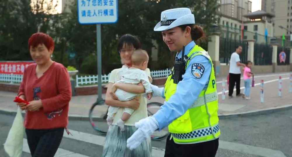 李明霞 鏗鏘玫瑰李明霞