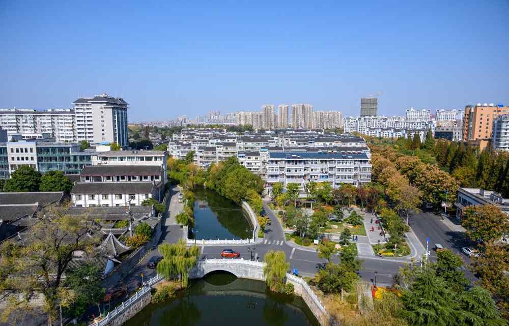 如皋旅游 到江蘇如皋旅游，如果沒有走一走800年歷史的東大街，相當(dāng)于白來