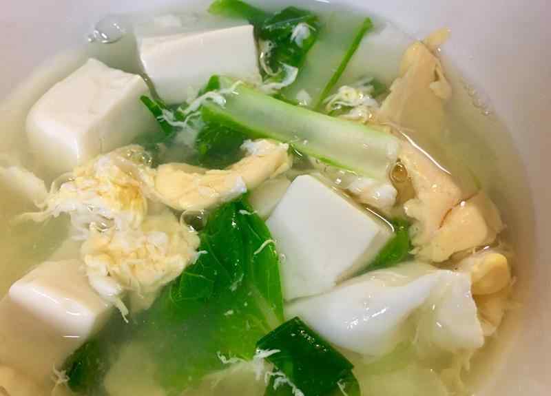 青菜豆腐湯 最簡單的青菜豆腐湯你會做嗎？