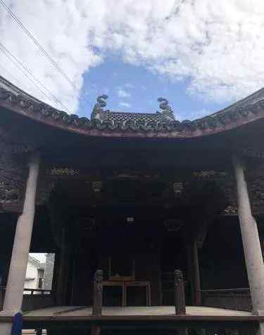 老人引楊氏 楊氏宗祠 陸蓓容