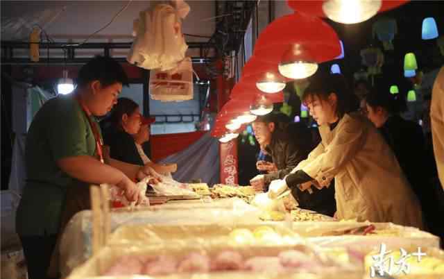 道滘美食節(jié) 道滘美食文化節(jié)持續(xù)吸引游客“打卡”，本土特色美食受……