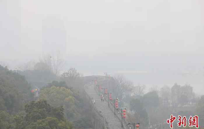 南京霧霾 南京遭遇霧霾“圍城”