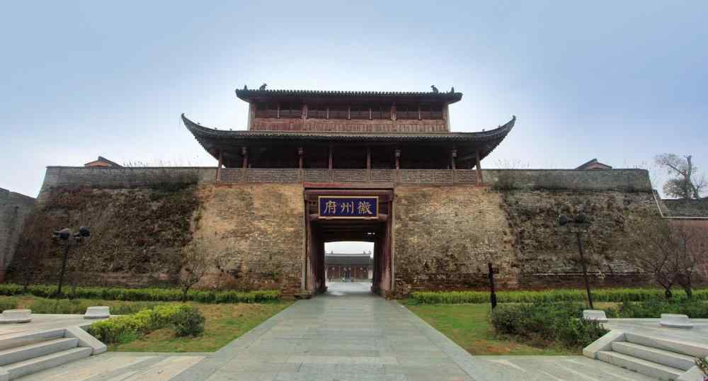 齊云山在哪 周末去哪里玩，安徽黃山市一日游，“五絕三瀑”登黃山