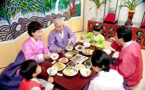 吃飯禮儀 韓國人吃飯用筷子嗎？韓國人吃飯禮儀有哪些？