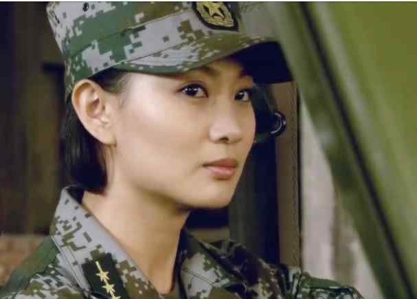 侯夢莎任柯諾 34歲“最美軍花”侯夢莎，因戲生情嫁給演員任柯諾，如今很低調(diào)