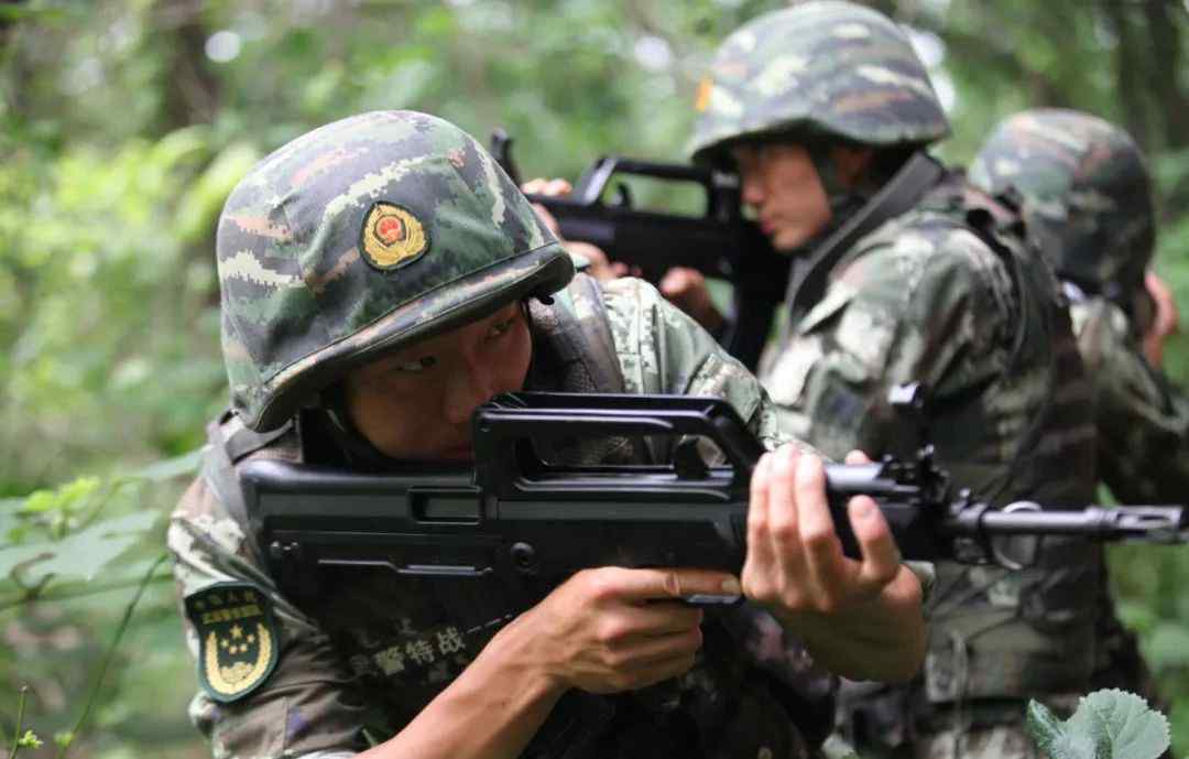 棄身鋒刃端 棄身鋒刃端——記武警江蘇省總隊南京支隊特戰(zhàn)隊員米廣軍