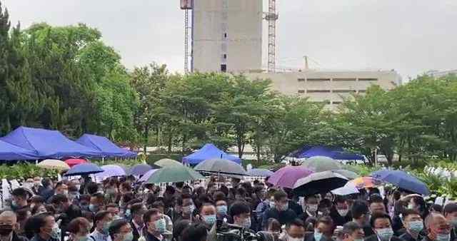 鐘南山為吳孟超送來花圈挽聯(lián) 《國(guó)際歌》旋律再次響起 留言淚目